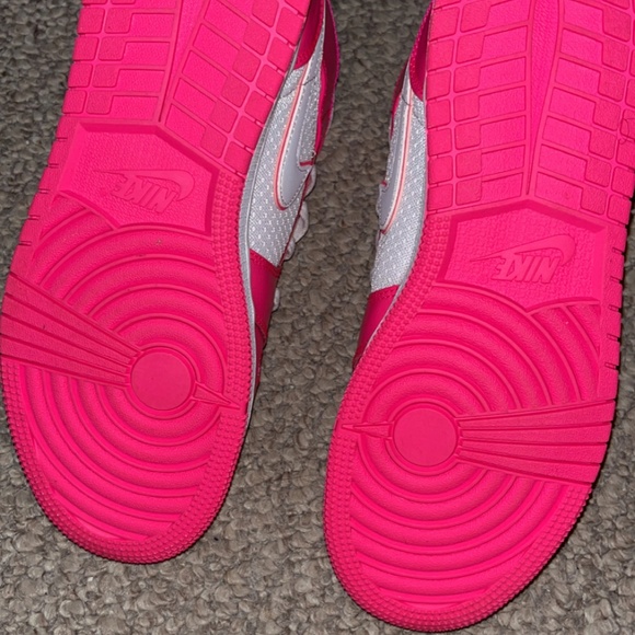 Womens Air Jordan’s - never worn - Picture 2 of 7